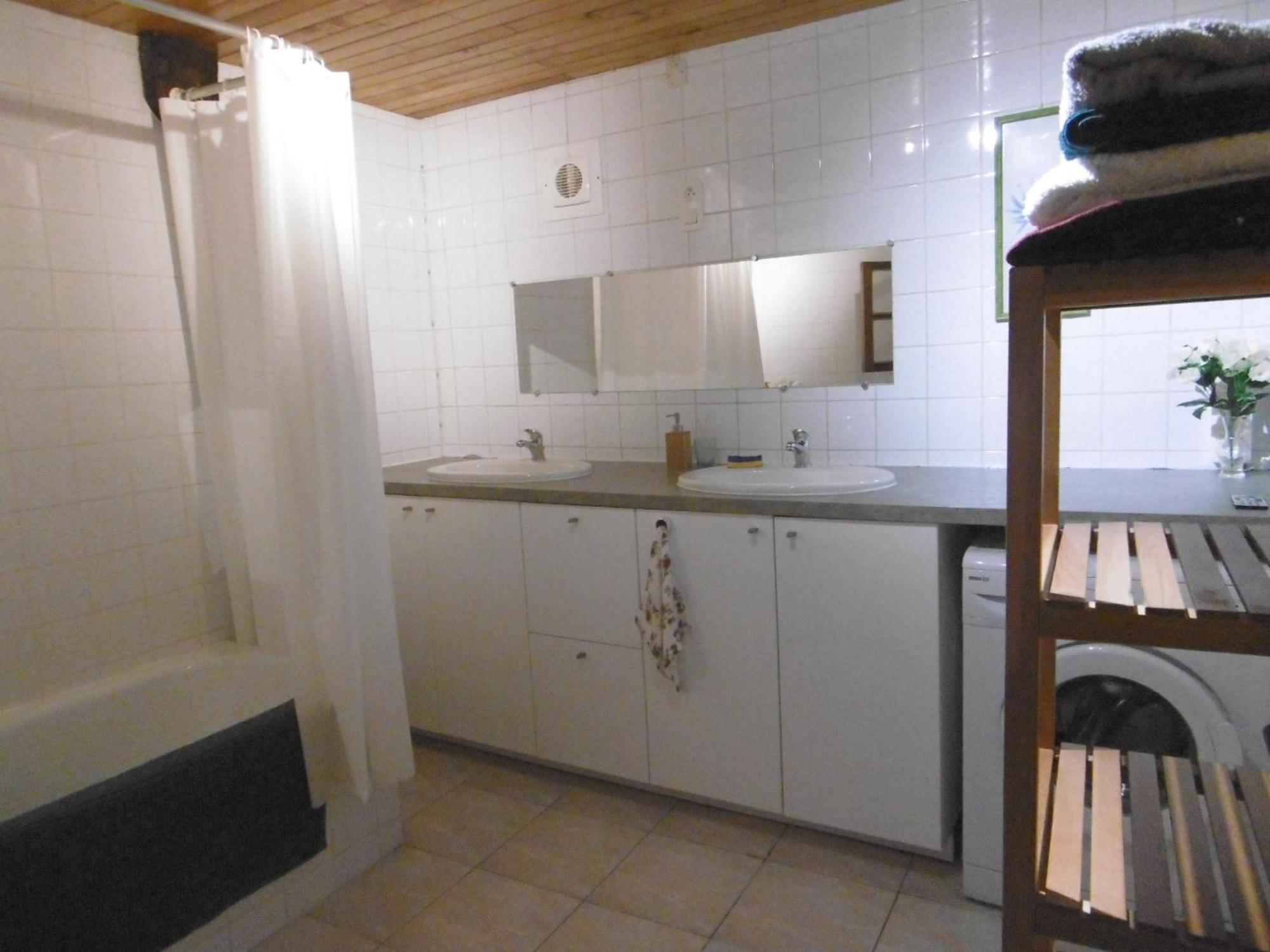 Maison Cosy Et Conviviale, Le B7 Besset Exteriör bild